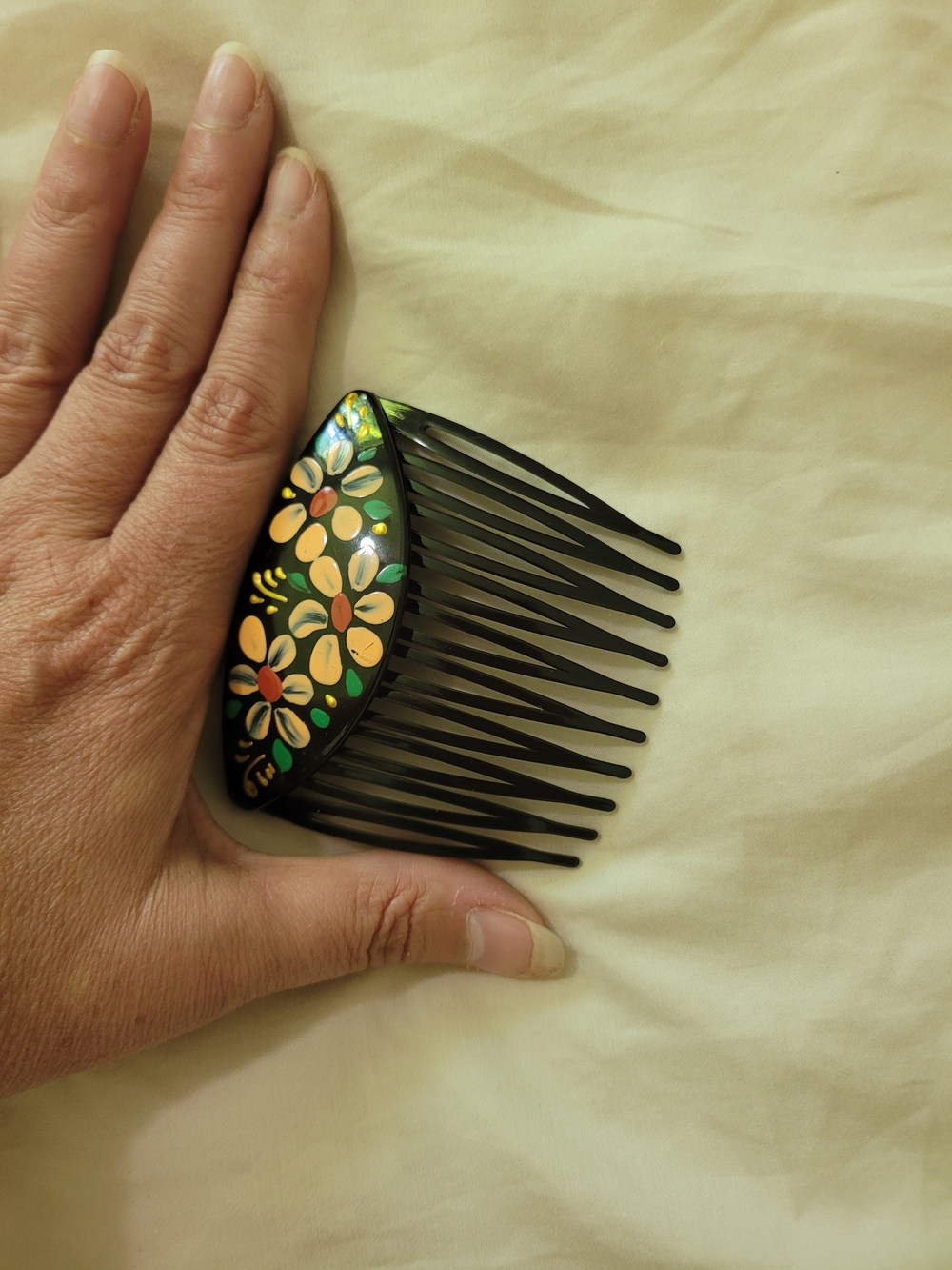 Hand-Painted Black Floral Hair Comb - Yellow Flower Accent - Picture 4 of 5